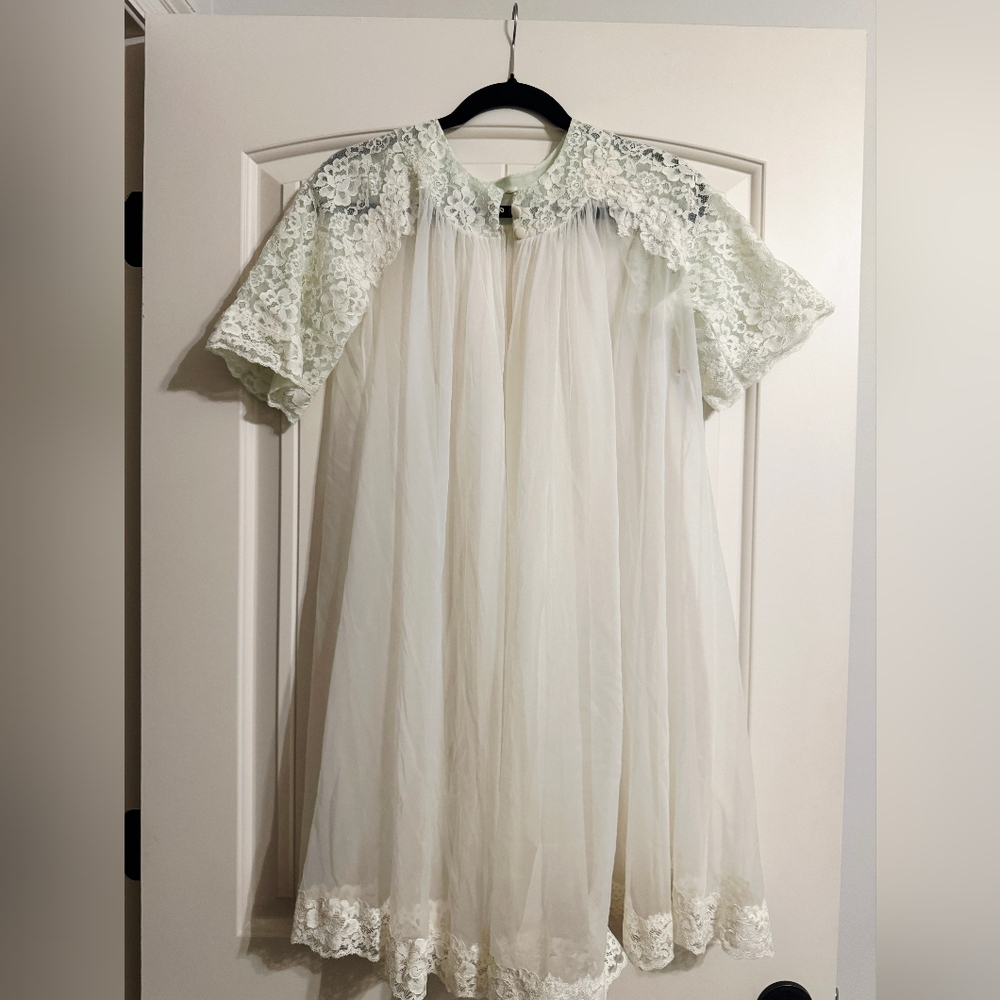 Vintage sheer lingerie, vintage peignoir, honeymoon lingerie, 50’s/60’s Size Pet